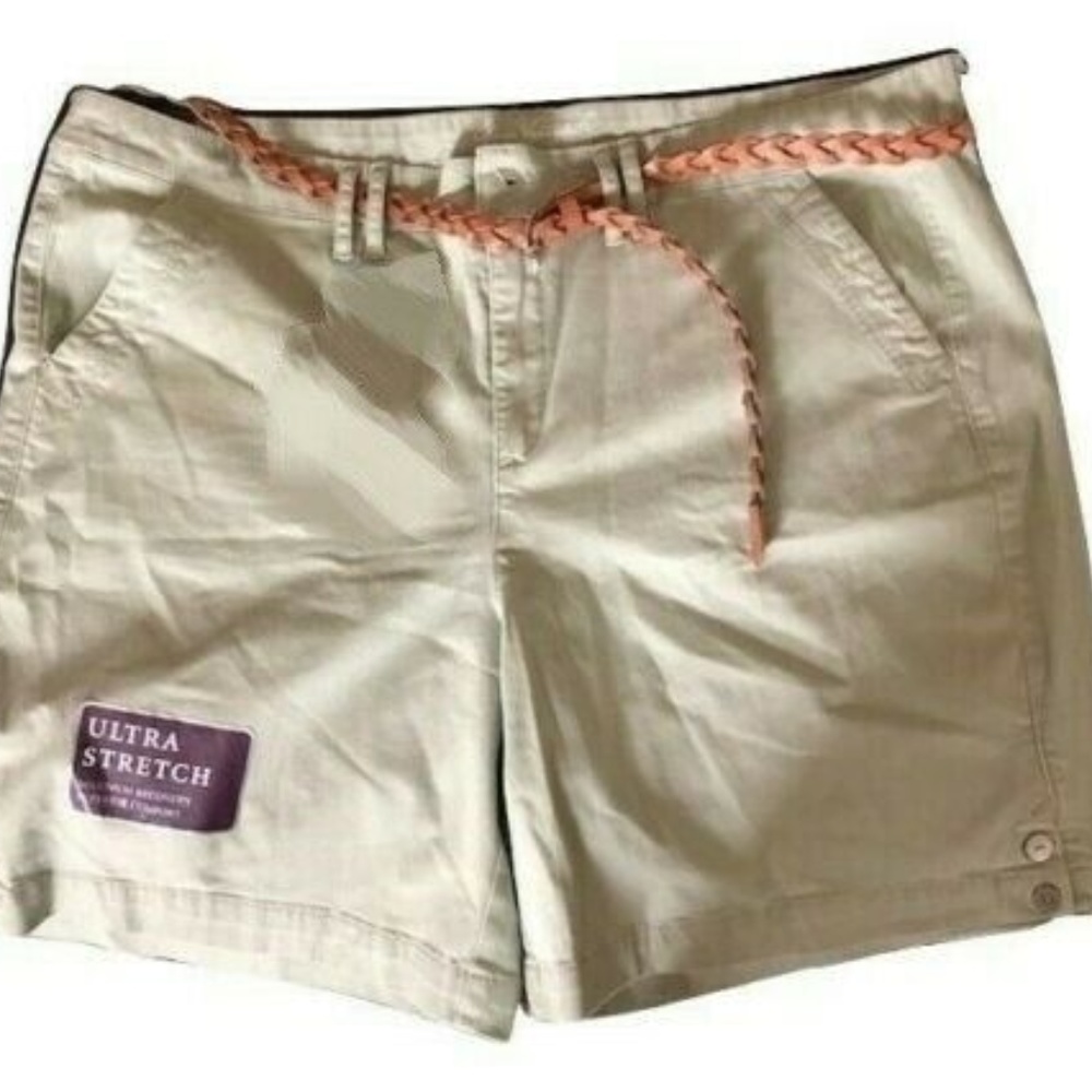 Gloria Vanderbilt ladies' Desert Sage violet short